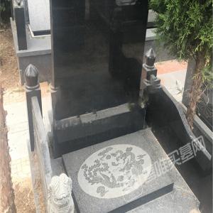 天禄 立碑