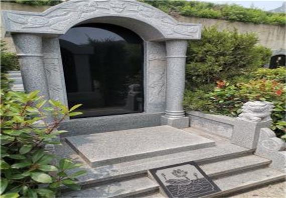 立碑1