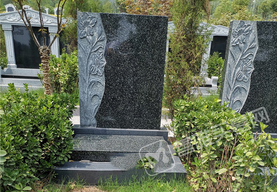 莲花苑东二区 双穴立碑3