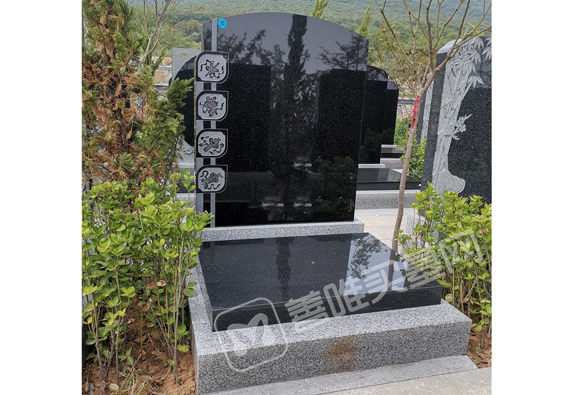 桂园东二区 双穴立碑2